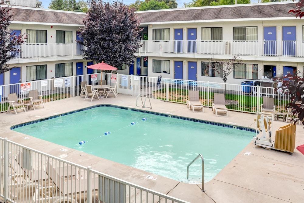Motel 6-Troutdale, Or - Portland East Esterno foto