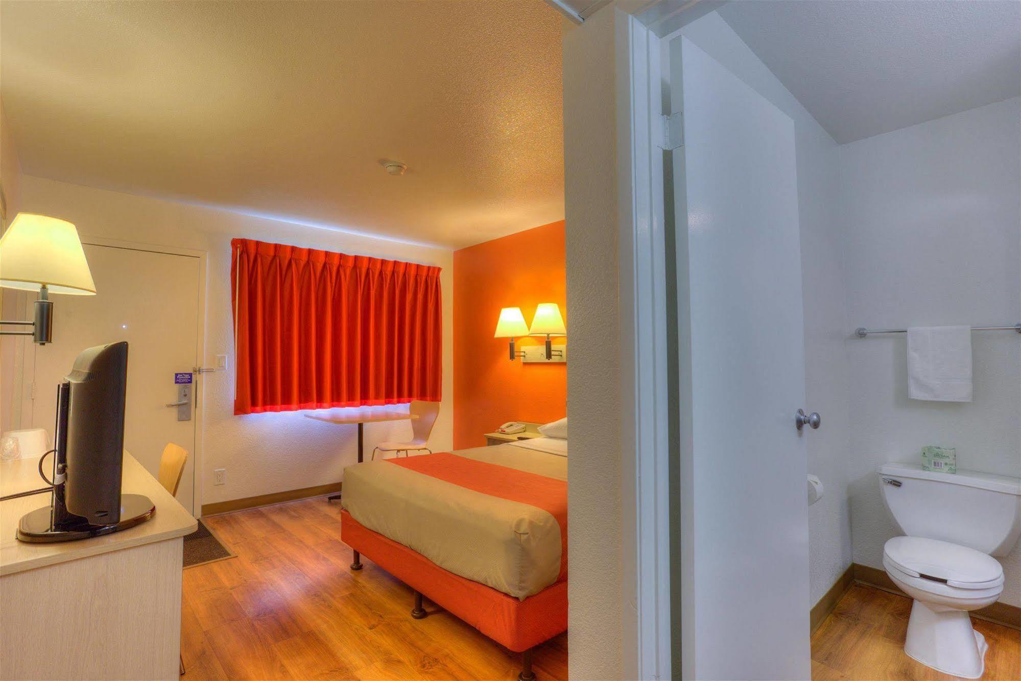Motel 6-Troutdale, Or - Portland East Esterno foto
